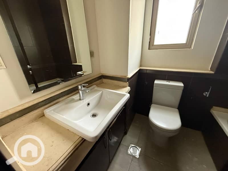 10 ce9b6666-965d-4e69-82d4-0af79c046861. jpg