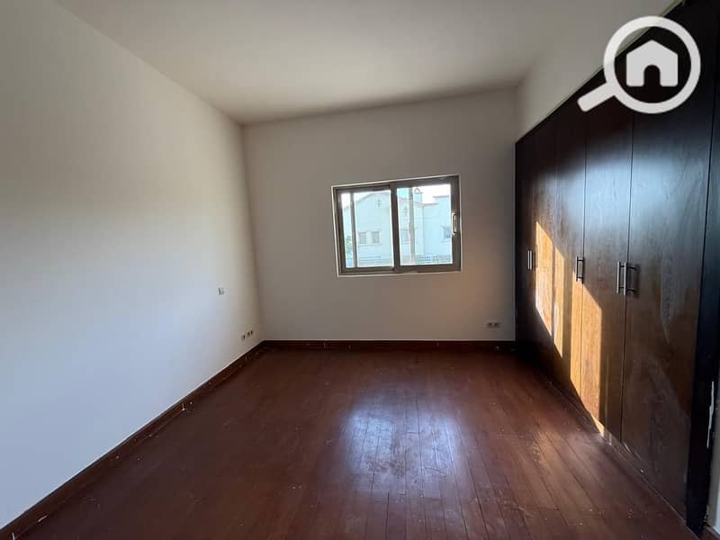 11 cfe8ed79-f474-4901-b309-2b2a50282aac. jpg