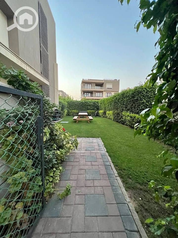 10 483963486_1406044830395193_2783700156207905228_n. jpg