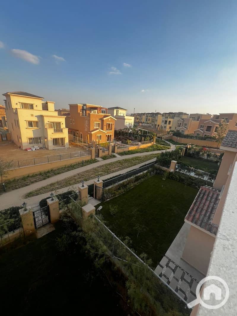 photo_5839211869929934173_y. jpg