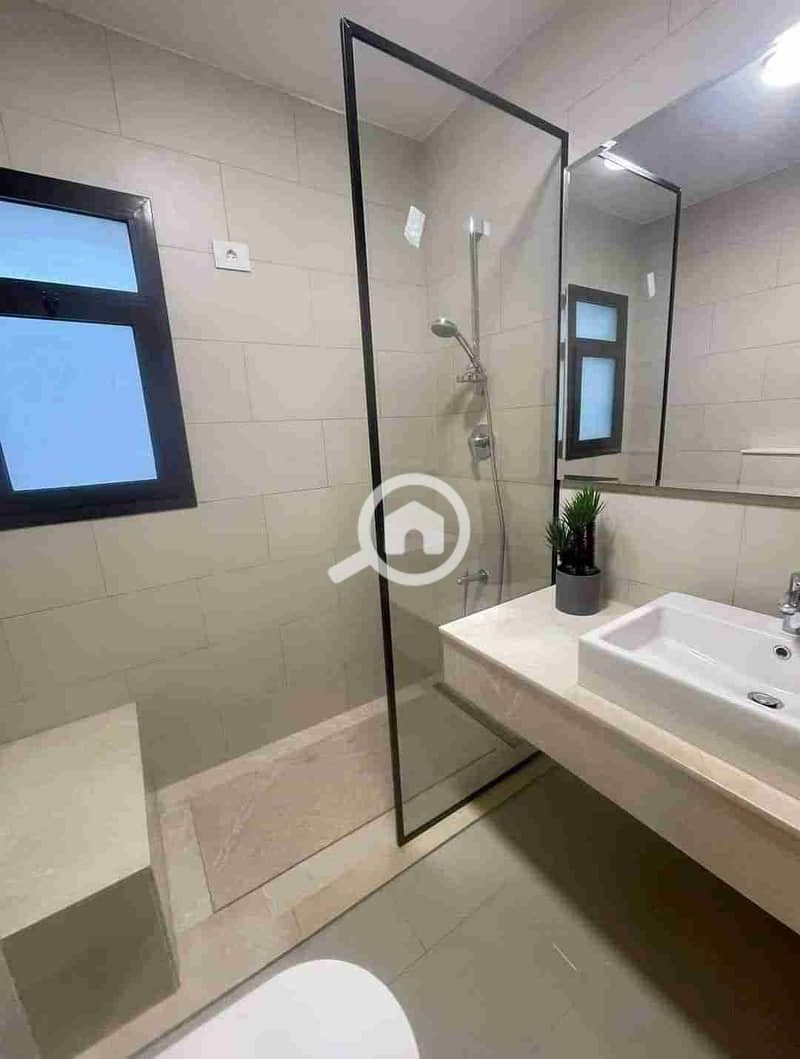 4 FB_IMG_1764259948670. jpg