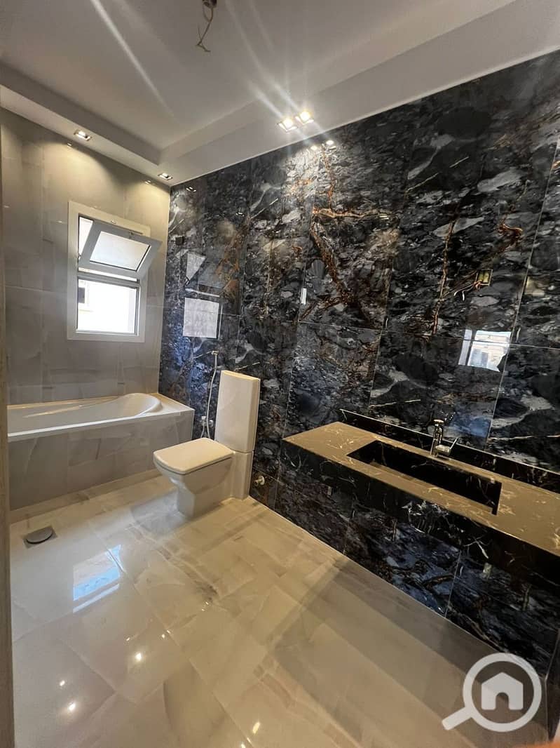 10 photo_5839211869929934175_y. jpg