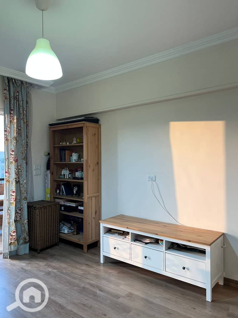 5 1092c0a2-5e29-4ccb-8bf9-d14e77fa6b91. jpeg