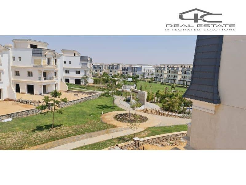 12 005728e8-4b53-4f5b-9ed6-55a0ddb665b6. jpg