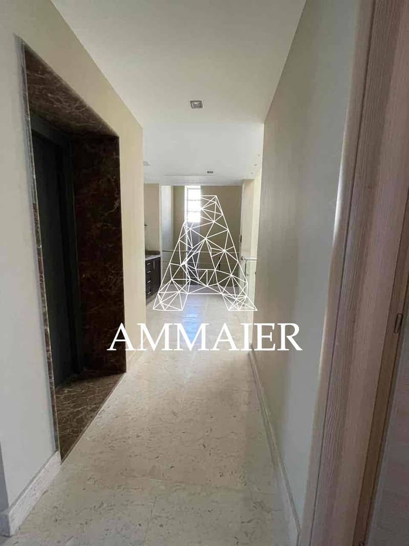 8 fe6306f4-0b08-4e2b-beed-3d8cf57eaba4. jpg