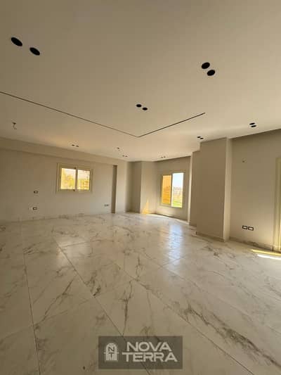 شقة 4 غرف نوم للبيع في الشيخ زايد، الجيزة - IMG-20251115-WA0046. jpg