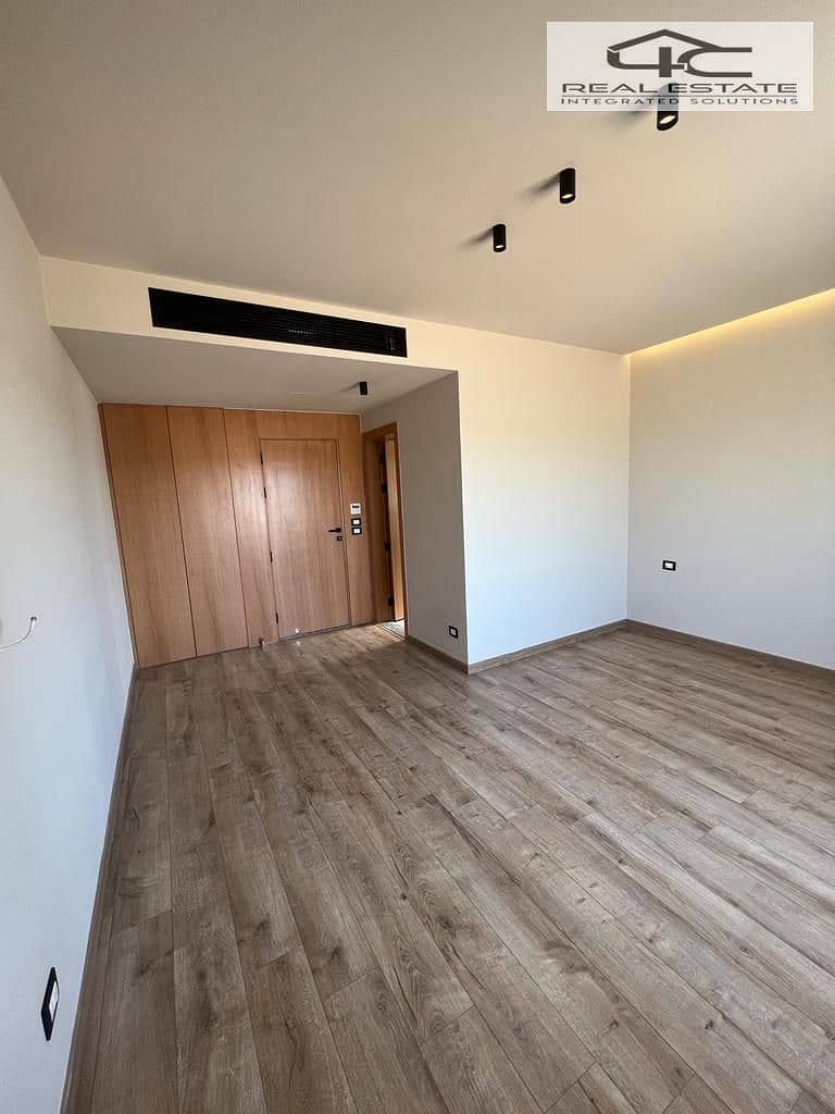 4 WhatsApp Image 2025-09-28 at 2.59. 18 PM. jpeg