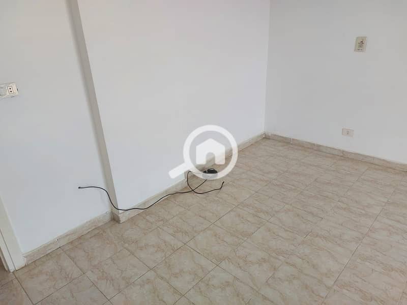 5 2b8106b1-3d39-4e69-a46b-36f085f8fda2. jpeg