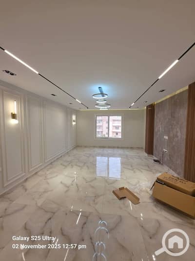 3 Bedroom Flat for Sale in Sheikh Zayed, Giza - WhatsApp Image 2025-11-22 at 12.00. 25 AM (1). jpeg