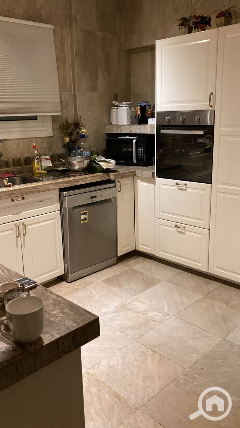 7 40e6cd36-f934-4e13-a4e8-2e5a52701b05. jpeg