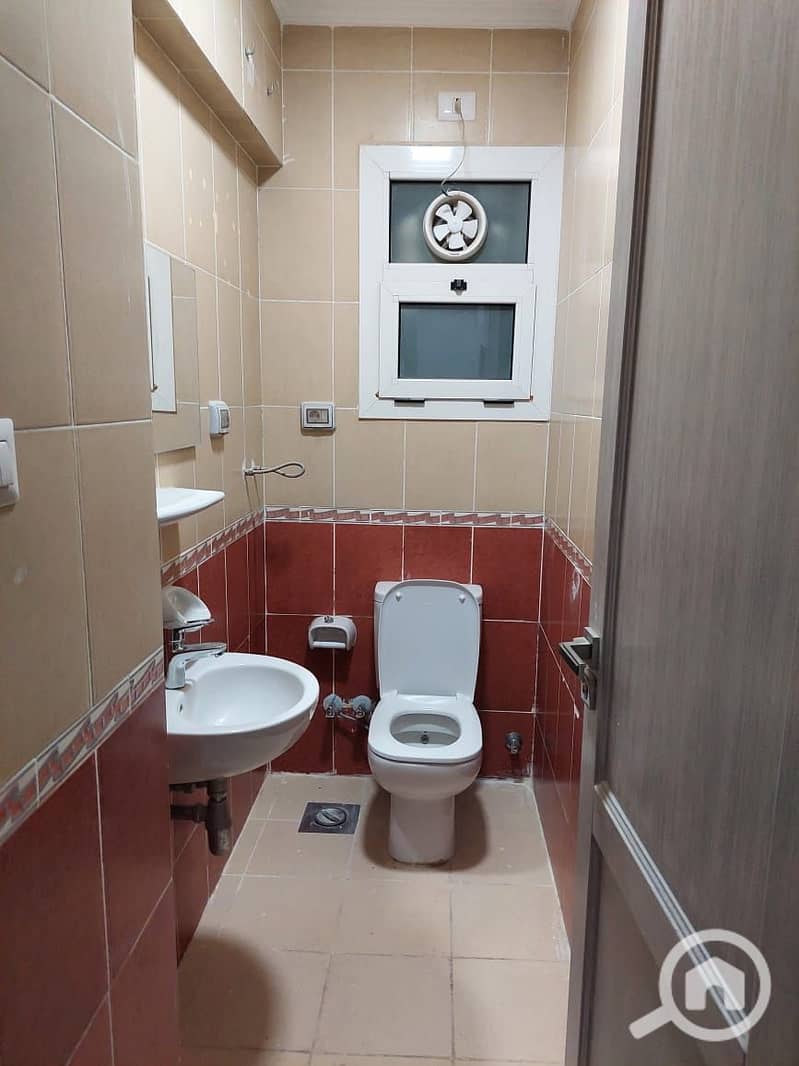 4 1a1beb32-6873-4fd5-9adb-f9c6b18a6090. jpeg