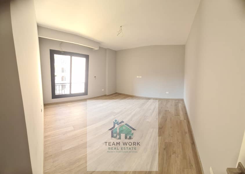 6 ea90db4e-3e1a-45e5-931e-c3b5f9fb42bf. jpg