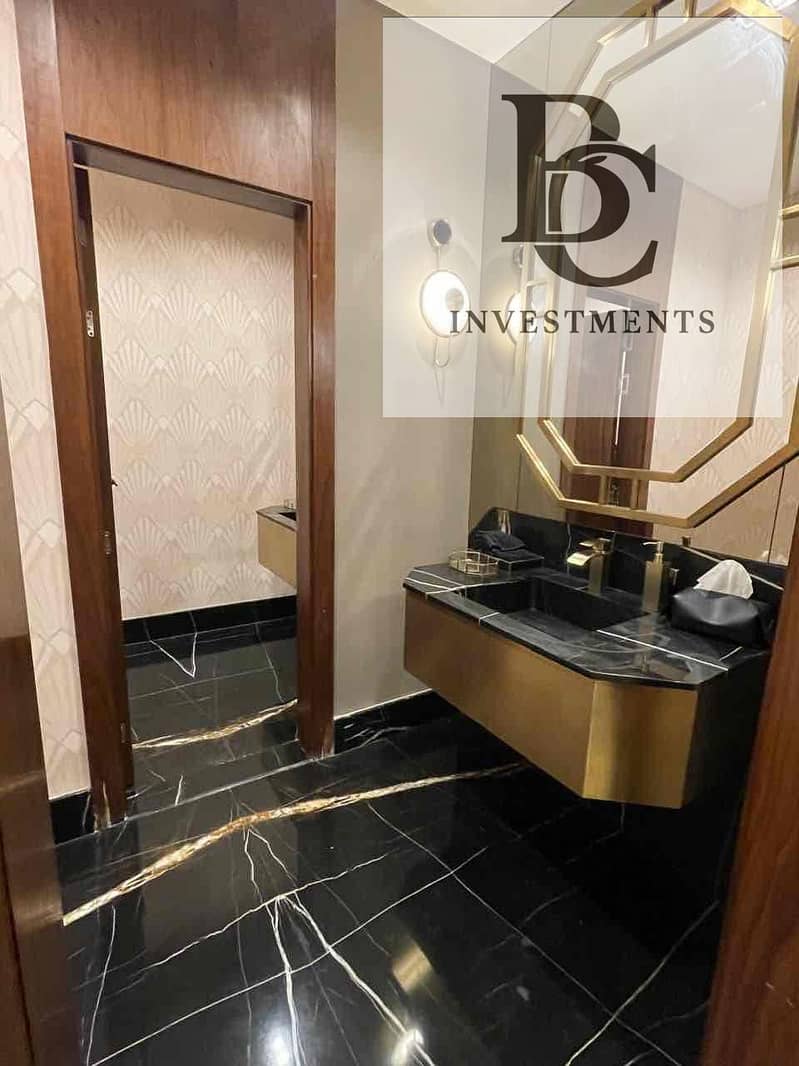 7 e3b1f947-4d90-496f-95a9-42d69cc94005. jpg