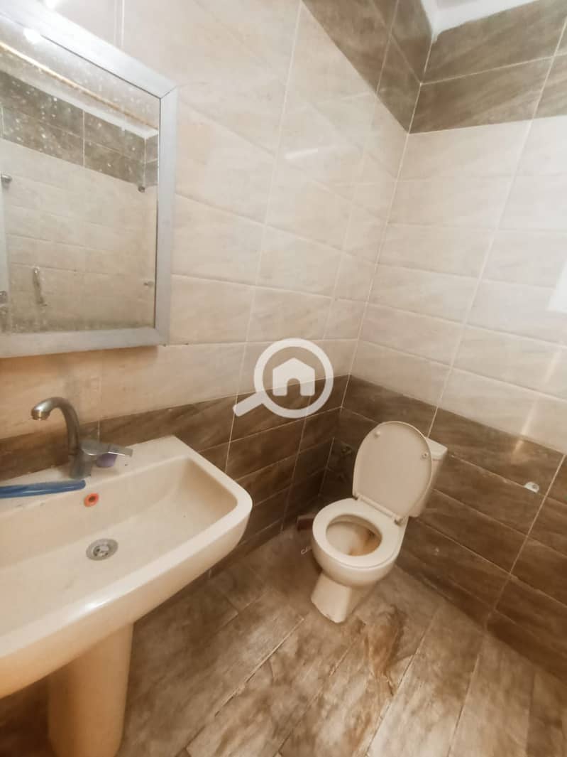 40 WhatsApp Image 2025-11-27 at 5.10. 31 PM (3). jpeg