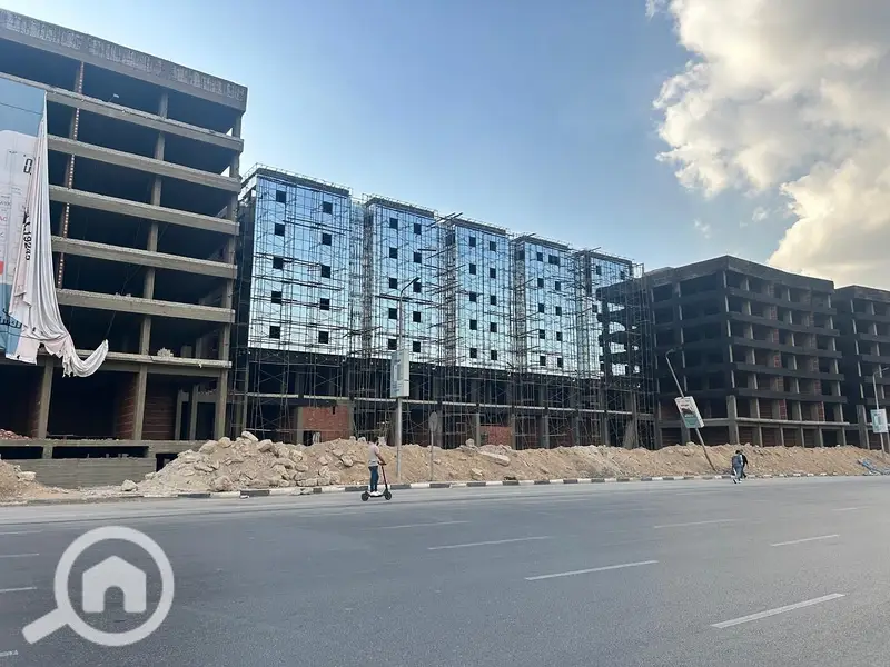 For sale: Medical clinic in Sheraton Airport, directly on Al-Sa’iqa Street and near the Suez Road, at a special price. - Vista 3