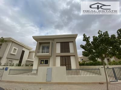 فیلا 6 غرف نوم للايجار في القاهرة الجديدة، القاهرة - WhatsApp Image 2025-11-26 at 8.18. 34 AM. jpeg