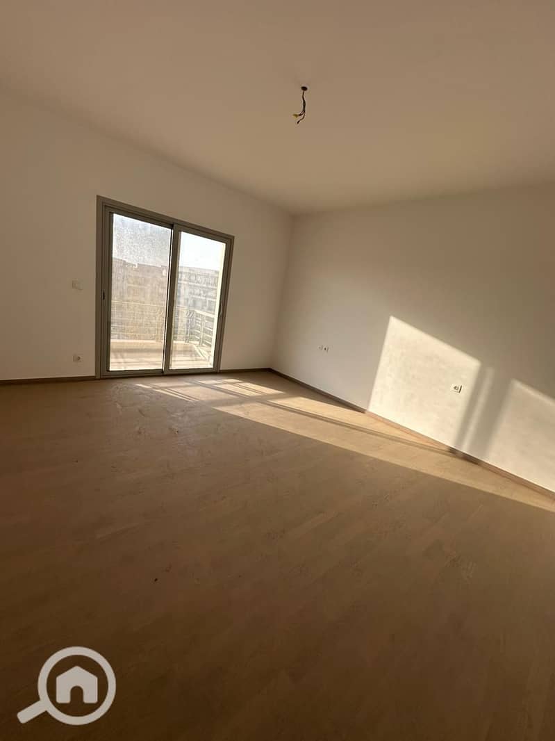 6 248aa69d-6a42-44a1-a295-40806925eb25. jpg