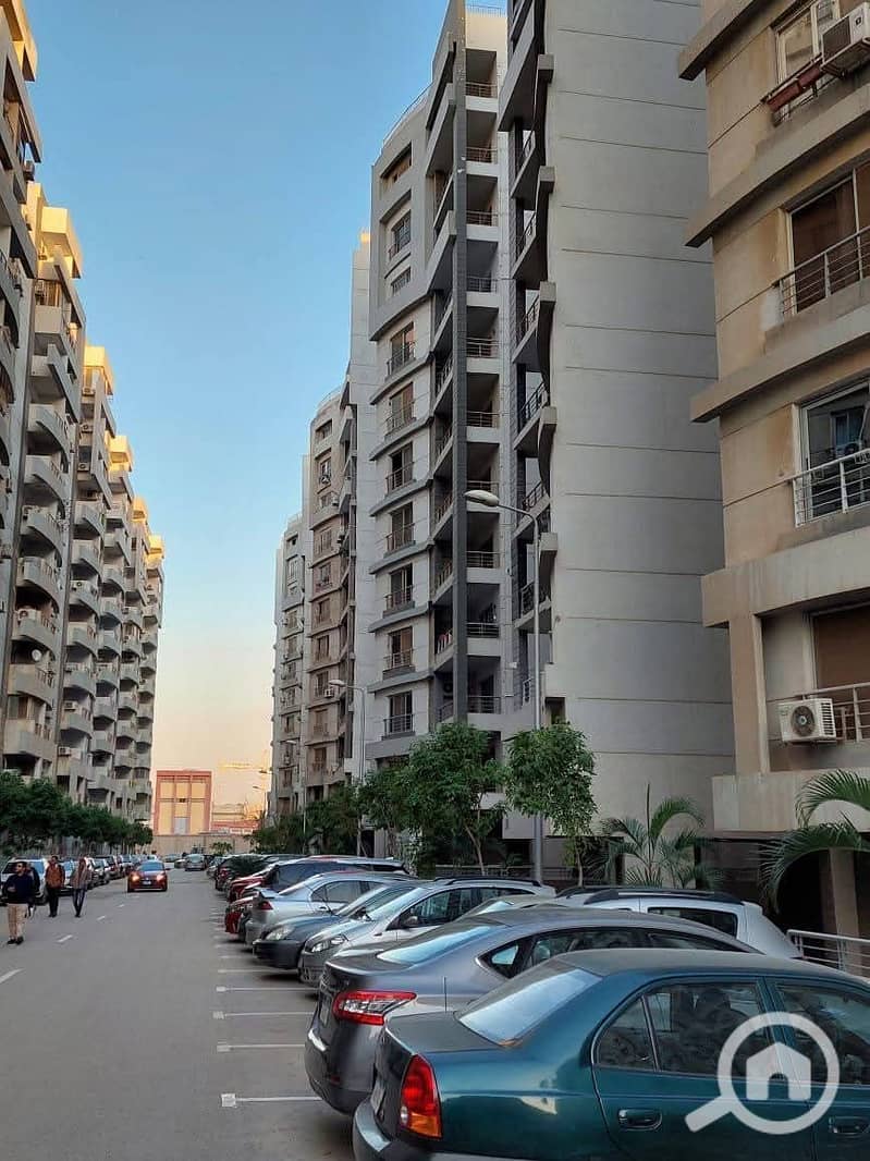 9 FB_IMG_1764267401675. jpg