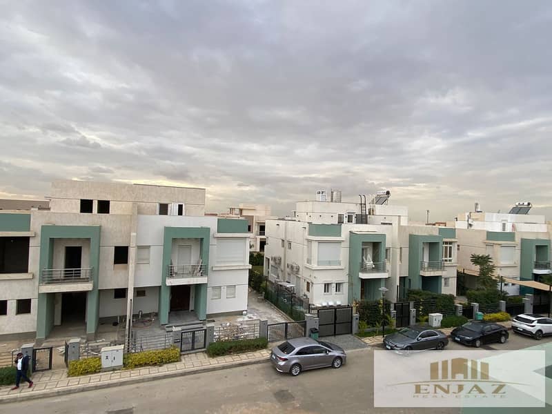 2 799b4ee8-be7d-495b-ae71-7673f236cde7. jpg