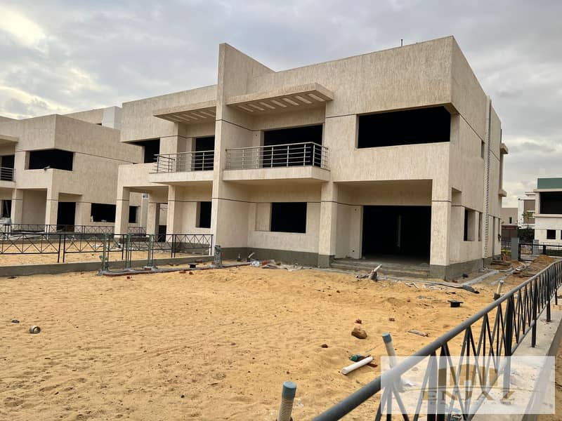 3 798d5e1f-88f8-42da-83d6-cd1dc06c4468. jpg