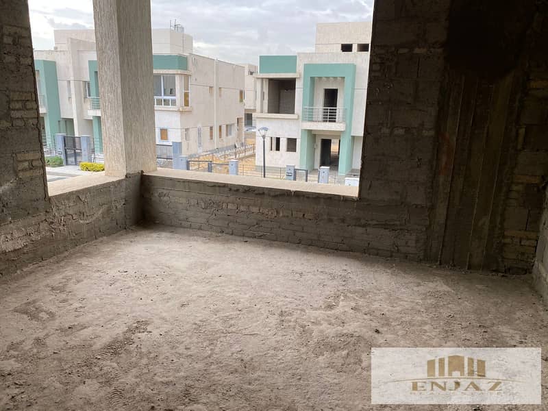 10 45c7d427-e0df-4414-8629-33f41a5104fa. jpg