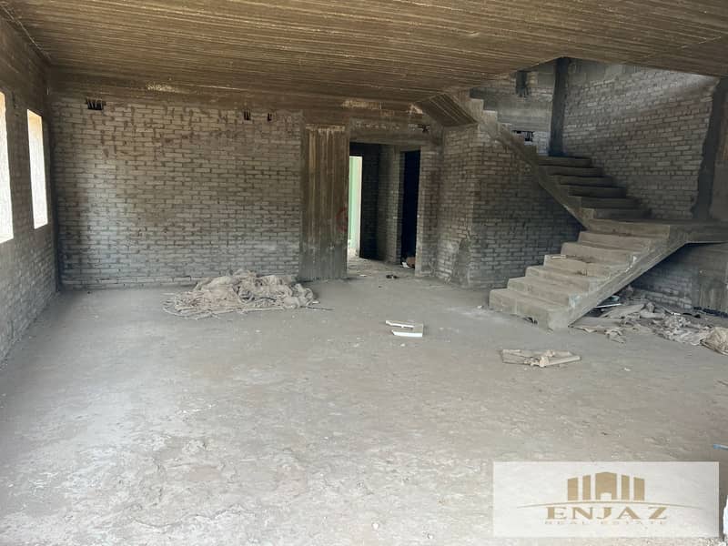 16 b04dd78a-84be-4e12-9fc0-4dd123ef4958. jpg