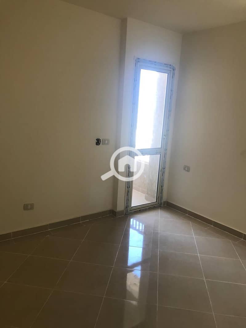 6 WhatsApp Image 2025-11-27 at 15.57. 57_996d9c88. jpg