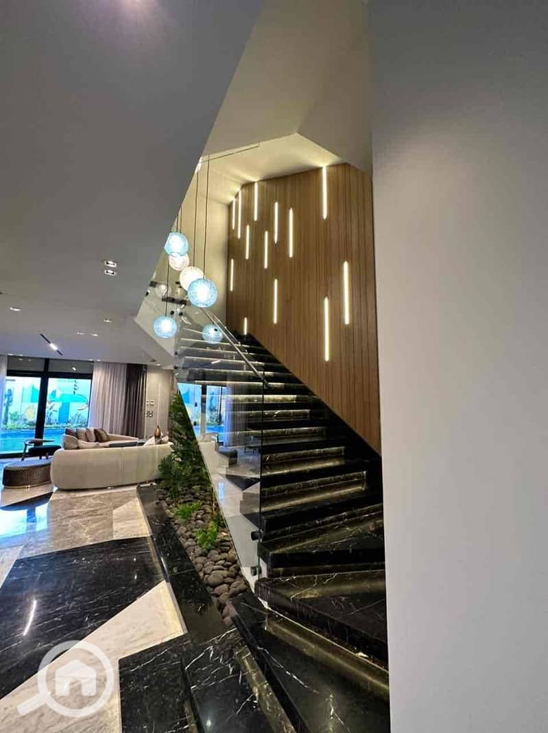 3 77a1cd85-92e7-4d9a-be4c-76c54cedff38. jpg