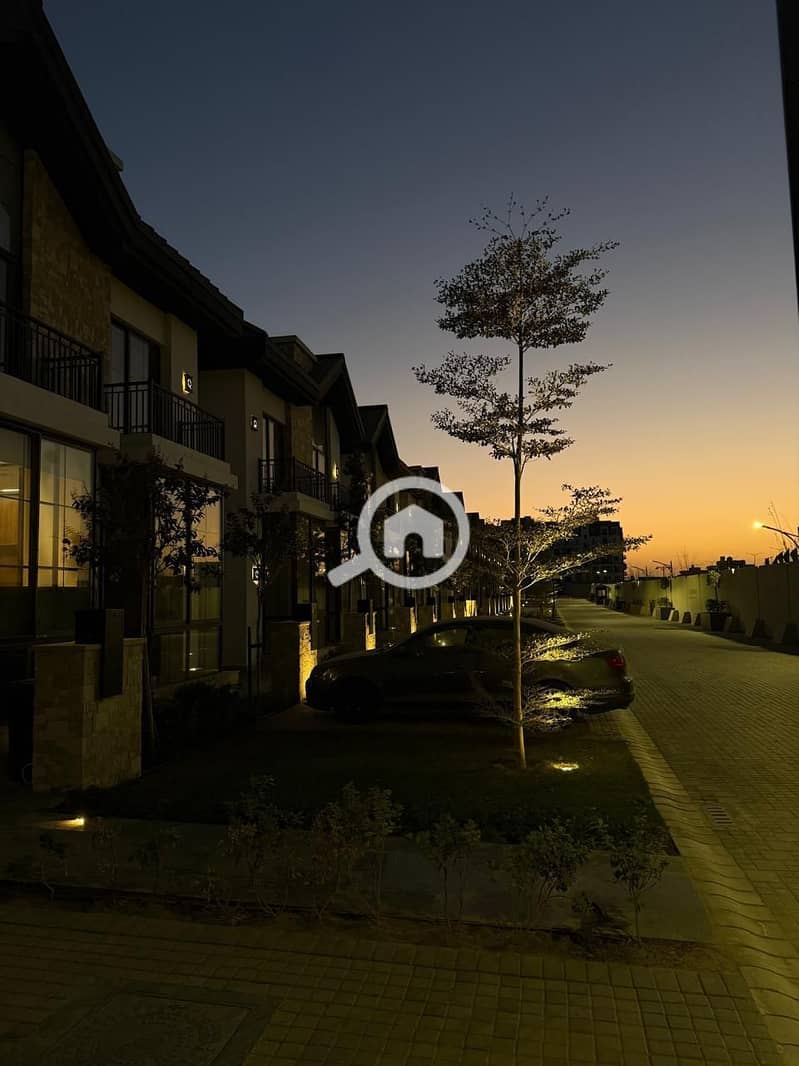 4 photo_2025-11-27_21-30-47. jpg