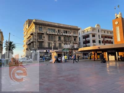 شقة 5 غرف نوم للايجار في محطة الرمل، الإسكندرية - b358fe48-1d05-44da-8819-954ddbae362c. jpg