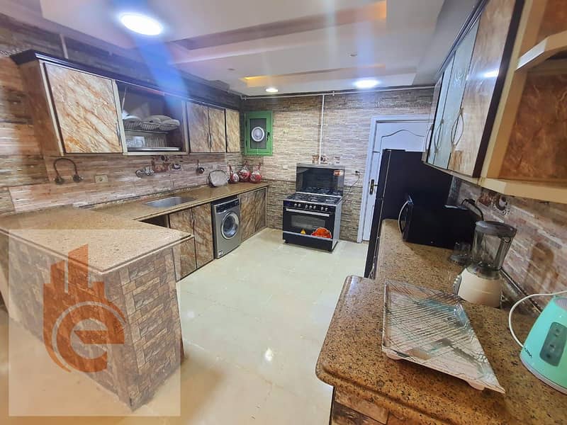 14 86ca440d-47e0-4715-9a7f-a2e9afaf4779. jpg