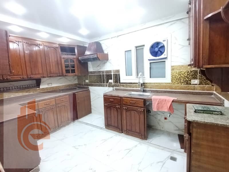 14 c8703584-634a-4597-b476-9871a57c84fb. jpg