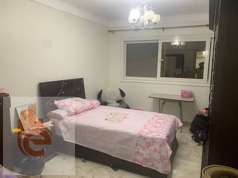 9 aeb89b9b-19f2-4262-80db-576ad65a6ec4. jpg