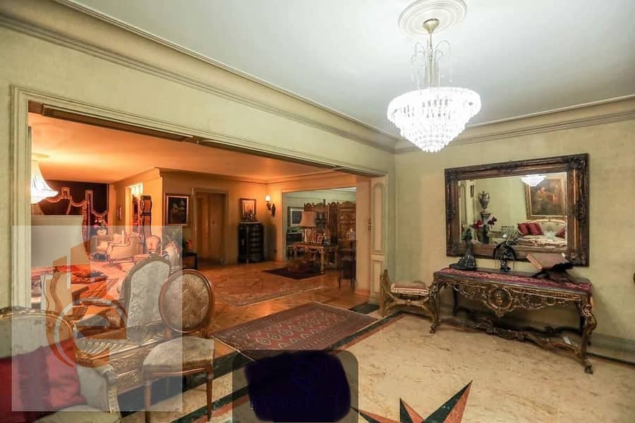 8 e3565769-f9ba-4d4b-af49-ec439d9ddddc. jpg