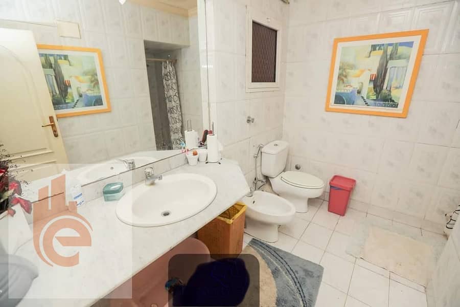 19 49b076cc-10ee-40d0-ac43-8613f9a5a409. jpg