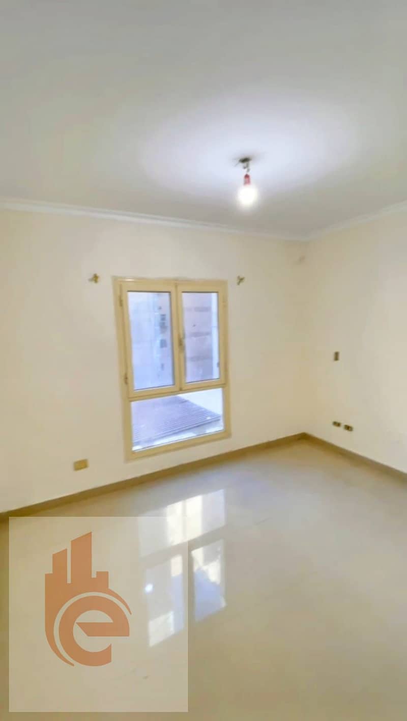 4 5f1403a8-7ec9-411e-afa3-80c3b9e69e15. jpg