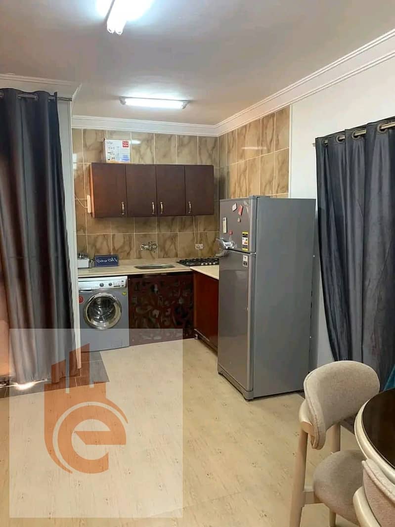 10 3961b70e-45a0-47ba-b43b-9e7aab9d5238. jpg