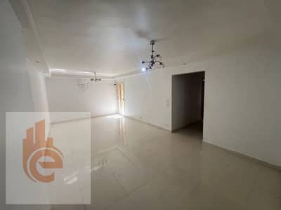 شقة 3 غرف نوم للايجار في بولكلي، الإسكندرية - 570099903_682875514867063_1161287443008875384_n. jpg