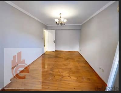 فلیٹ 4 غرف نوم للايجار في سابا باشا، الإسكندرية - 3. png