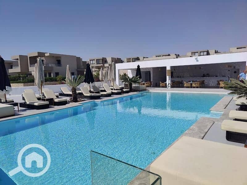 9 1e2bff12-c2ca-41d8-8d2b-f7ed9b13d78f. jpg