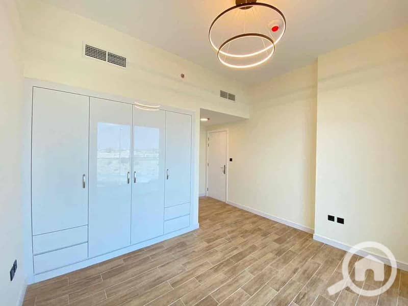 9 7aa147f8-607c-4357-bc3d-8f08f587cea5. jpg