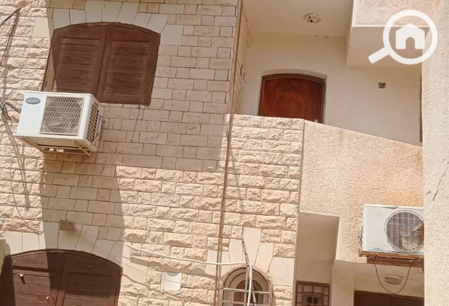 7 b1de8f8e-5999-47b7-aa6b-3e3a36b67efd. jpg