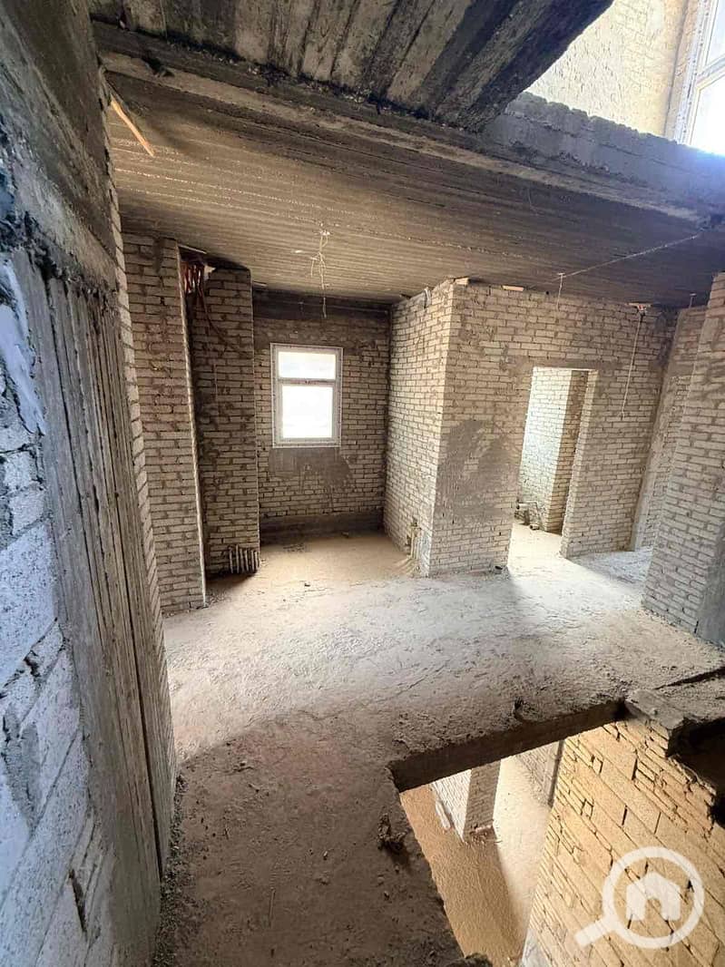 4 55375f0e-3ae2-44d5-9b59-f059d5c38ef8. jpg