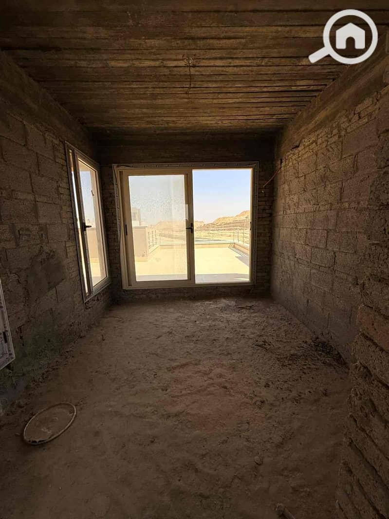 6 7fdbc8cf-7720-4336-95d7-b9b0064f1b28. jpg