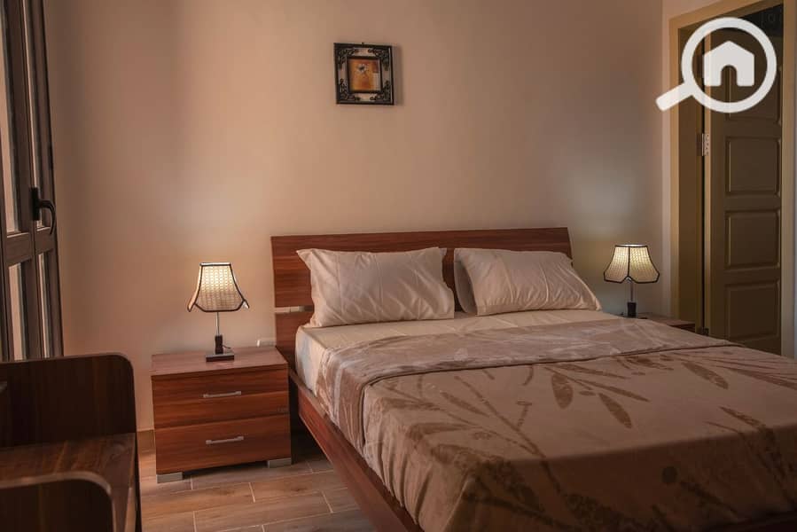 9 d8bc970c-6dff-40f8-82ae-c8861078f1d0. jpg