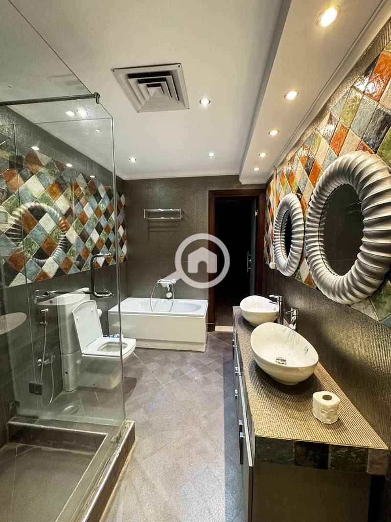 8 212e86c9-f49c-4478-9e18-62e1bc433368. jpeg