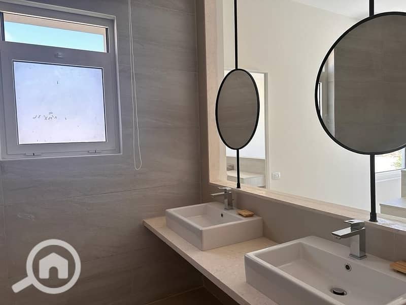 7 photo_2025-04-30_19-45-53. jpg