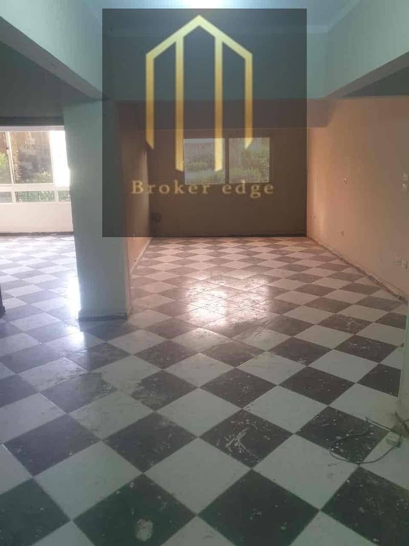 2 60f0886a-1a96-40e3-a743-5f8464f901c3. jpg