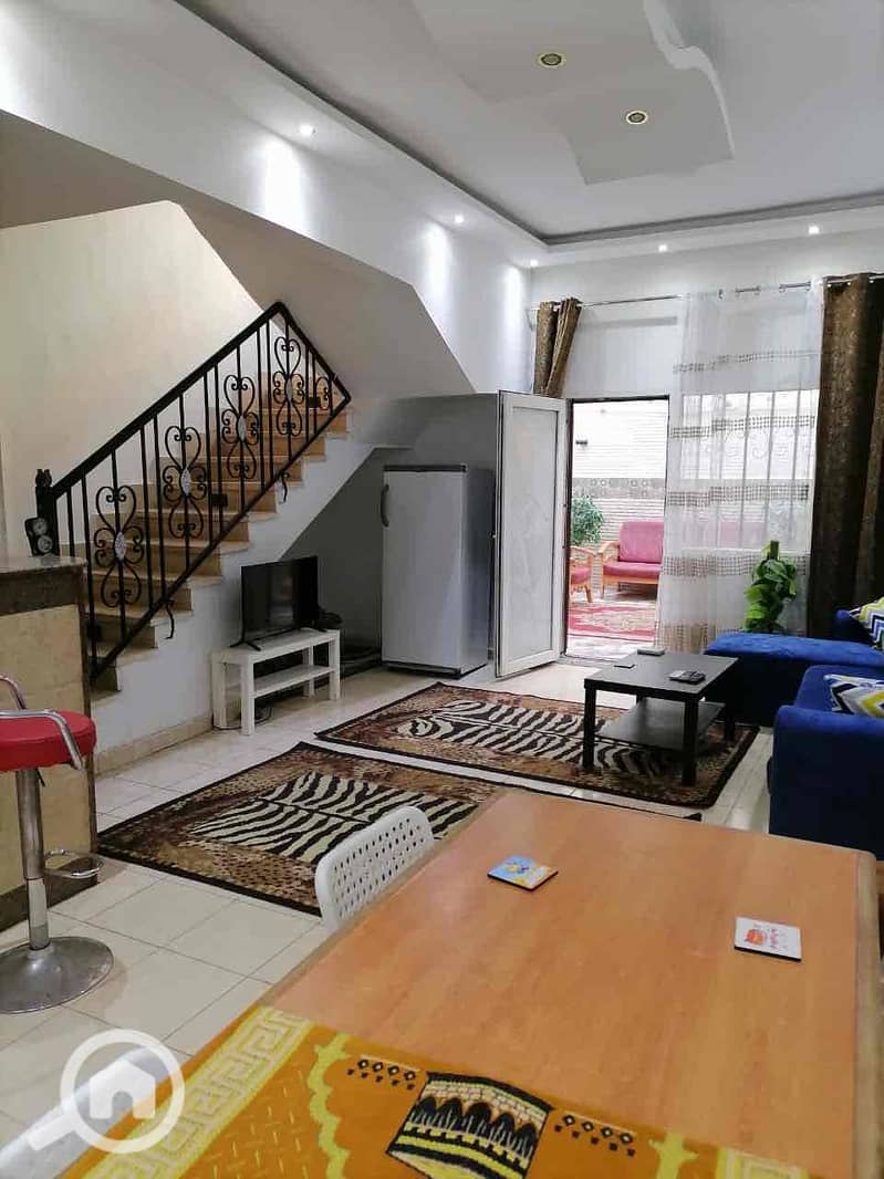 10 fe26120f-b281-4277-8b1b-5b15c9ef9126. jpg