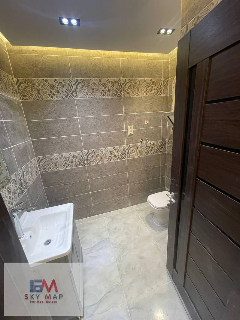 3 0f8d9246-4a65-4220-a398-ca26a6bde3ed. jpg